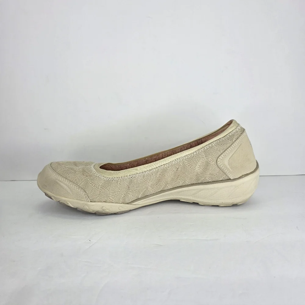 Skechers Relaxed Fit Savvy Women’s Beige Loafer Slip On Comfort Wedge  Size 9 - Picture 12 of 14
